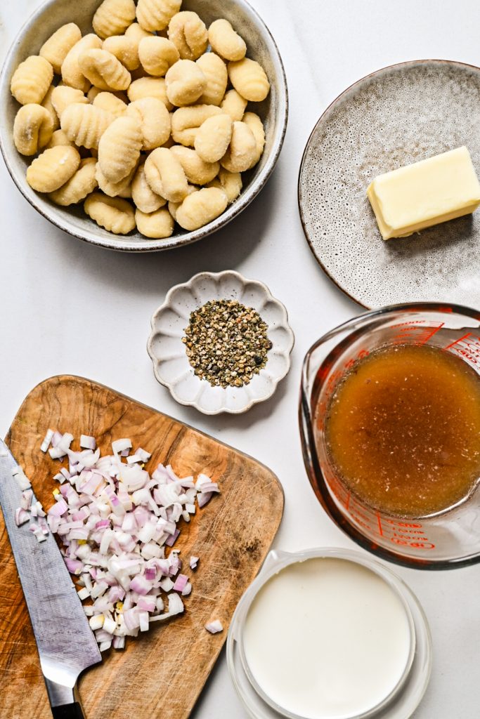 Ingredients needed to make gnocchi au poivre.